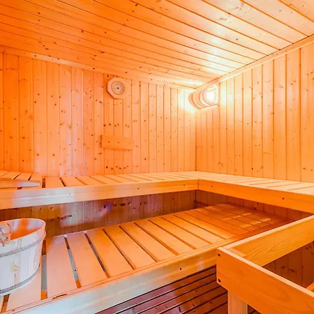 Am Waldrand, Obere Whg Apartmán Prerow